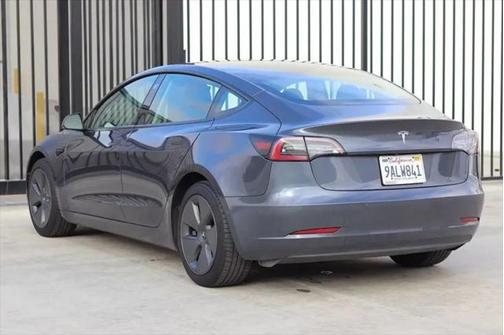 2022 Tesla Model 3 Standard Range