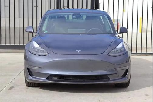 2022 Tesla Model 3 Standard Range