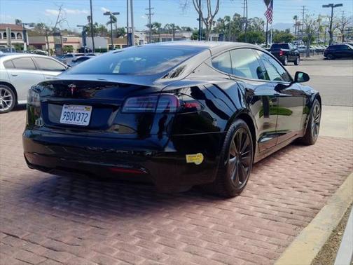 2022 Tesla Model S Base