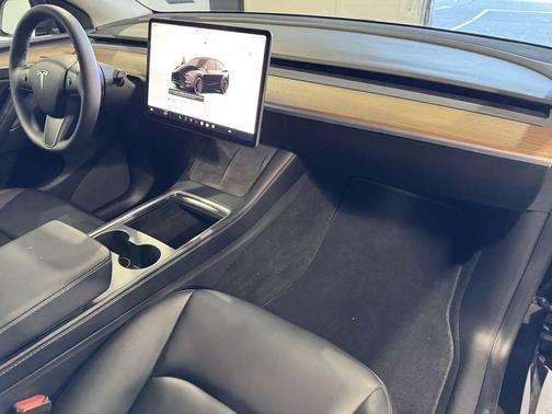 2022 Tesla Model Y Performance Dual Motor All-Wheel Drive