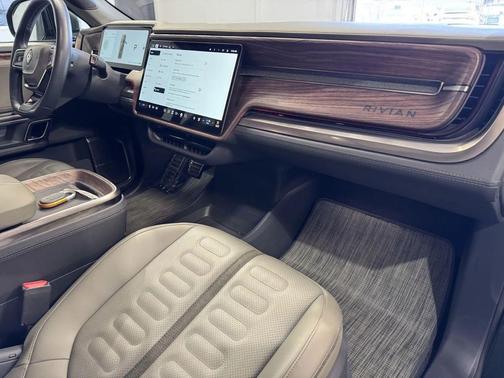 2022 Rivian R1T Adventure