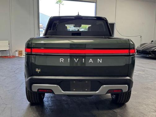 2022 Rivian R1T Adventure
