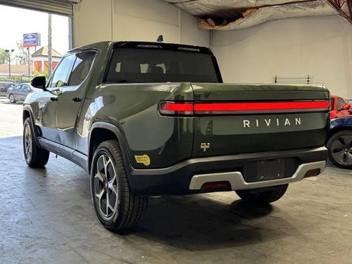 2022 Rivian R1T Adventure