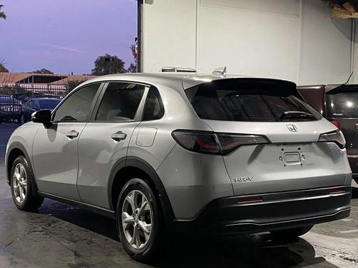 2024 Honda HR-V LX