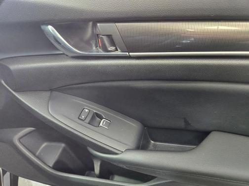 gray 2022 Honda Accord Sport SE 1.5T