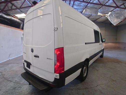 2019 Mercedes-Benz Sprinter 2500 Standard Roof
