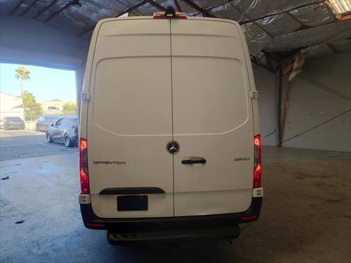 2019 Mercedes-Benz Sprinter 2500 Standard Roof