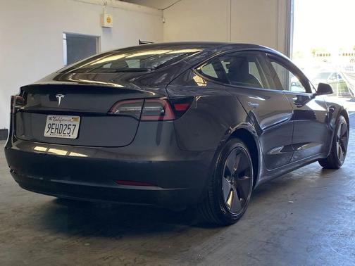 2023 Tesla Model 3 Standard Range