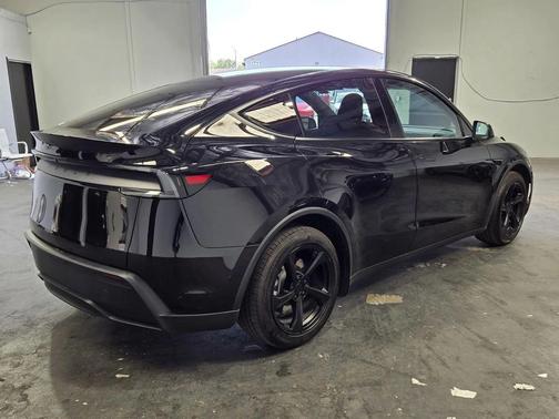 Diamond Black 2026 Tesla Model Y Long Range Premium