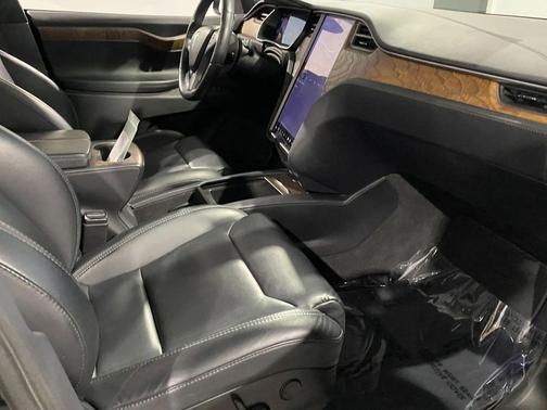 2019 Tesla Model X Standard Range
