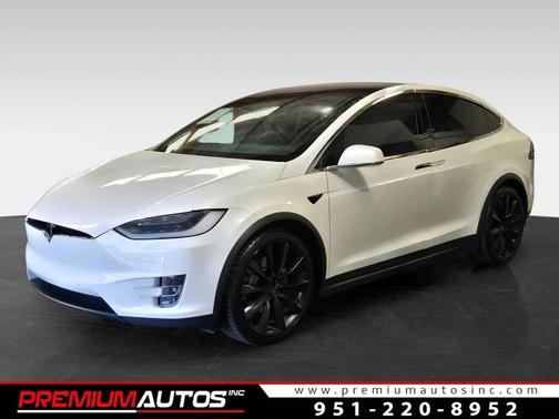 Pearl White Multi-Coat 2018 Tesla Model X