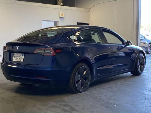 2023 Tesla Model 3 Standard Range