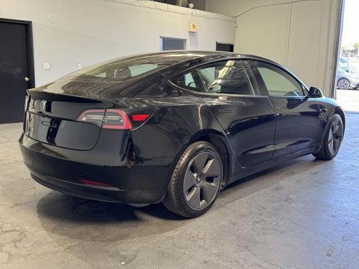 2023 Tesla Model 3 Standard Range