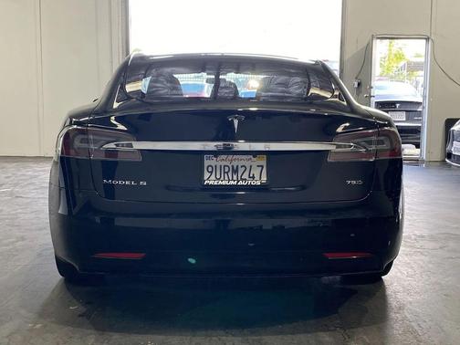 2018 Tesla Model S 75D