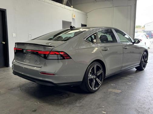 2025 Honda Accord Hybrid Sport