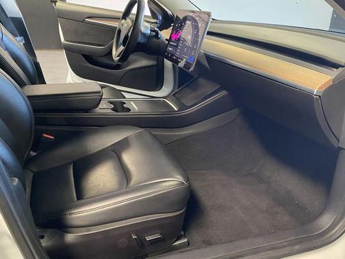2022 Tesla Model 3 Standard Range