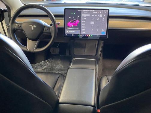 2022 Tesla Model 3 Standard Range