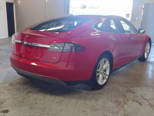 2015 Tesla Model S 70