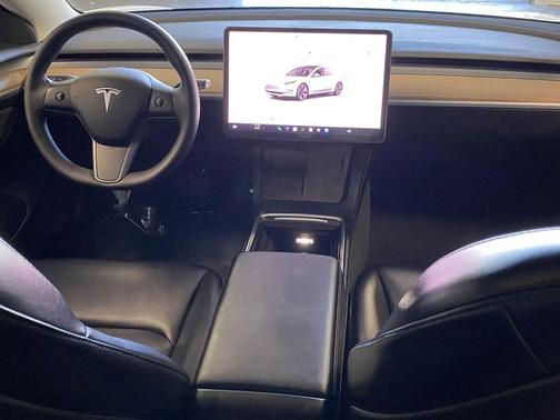 2022 Tesla Model 3 Standard Range