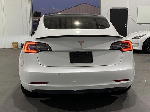 2020 Tesla Model 3 Standard Range