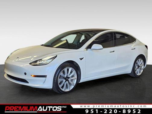 white 2020 Tesla Model 3 Standard Range