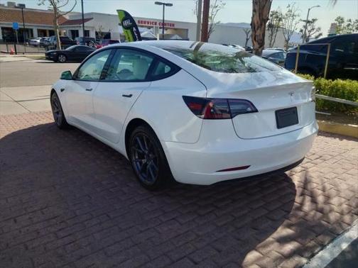 2022 Tesla Model 3 Standard Range