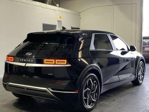 2023 Hyundai IONIQ 5 SE