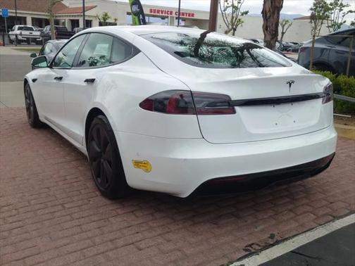 2022 Tesla Model S Base