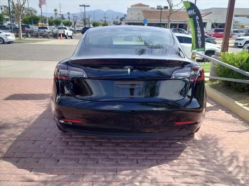 2022 Tesla Model 3 Standard Range
