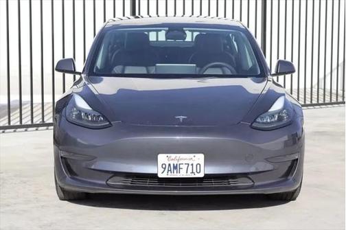 2022 Tesla Model 3 Standard Range