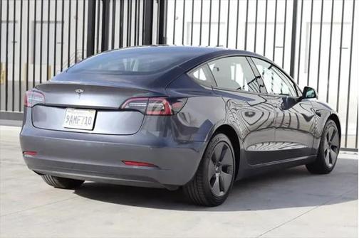 2022 Tesla Model 3 Standard Range