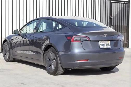2022 Tesla Model 3 Standard Range