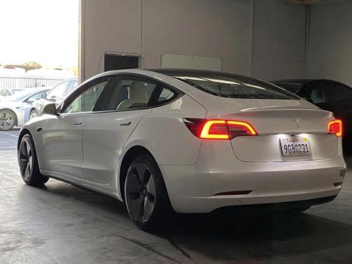2023 Tesla Model 3 Standard Range