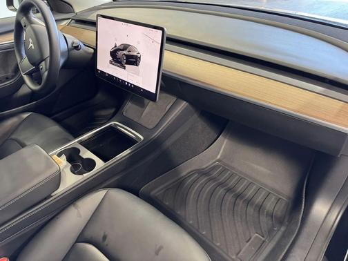 2022 Tesla Model 3 Standard Range