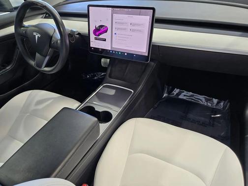 white 2021 Tesla Model 3 Standard Range Plus