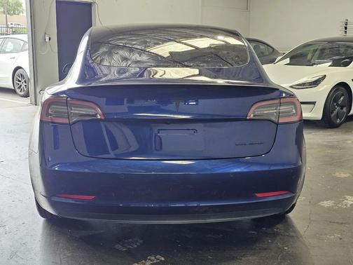 Deep Blue Metallic 2021 Tesla Model 3 Long Range