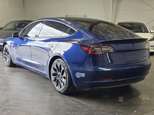 Deep Blue Metallic 2021 Tesla Model 3 Long Range