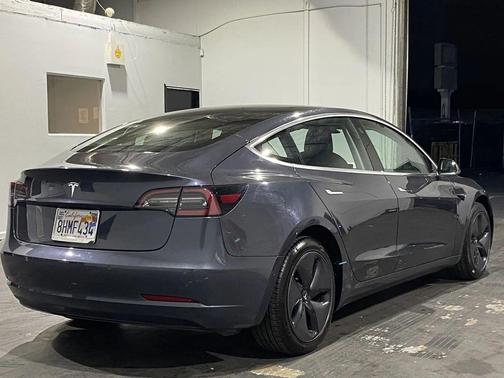 2018 Tesla Model 3 Mid Range