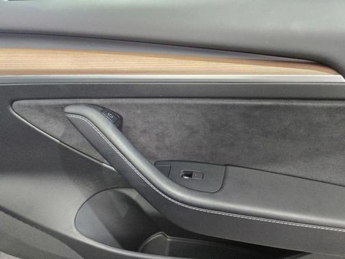 gray 2023 Tesla Model 3 Standard Range