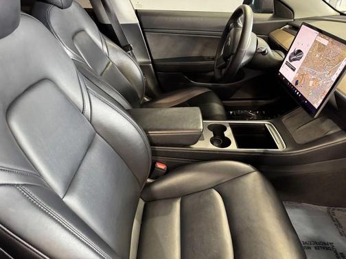 2021 Tesla Model Y Standard Range Rear-Wheel Drive