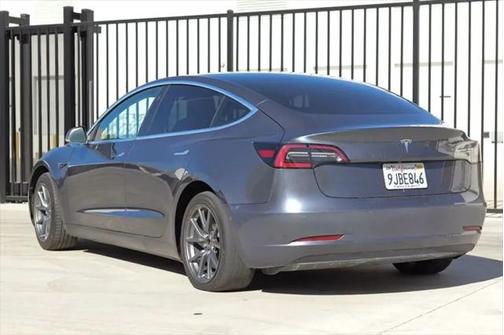 2020 Tesla Model 3 Standard Range Plus