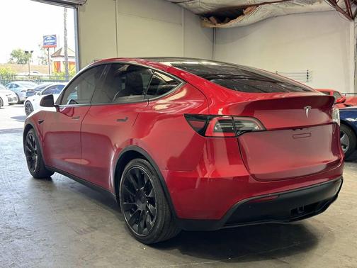 2021 Tesla Model Y Long Range Dual Motor All-Wheel Drive