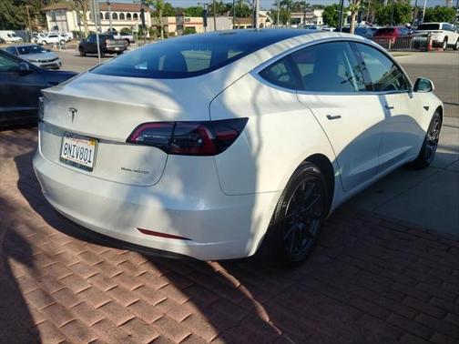 2020 Tesla Model 3 Long Range