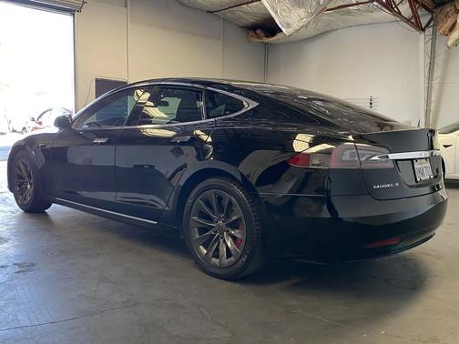 2018 Tesla Model S 75D