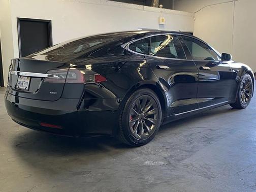 2018 Tesla Model S 75D