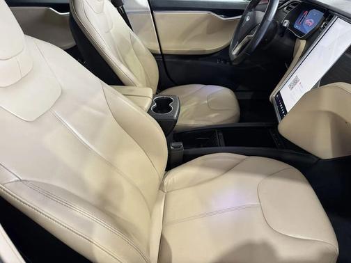 2014 Tesla Model S 85