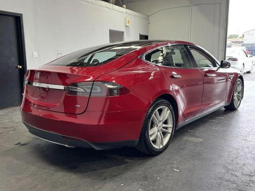 2014 Tesla Model S 85