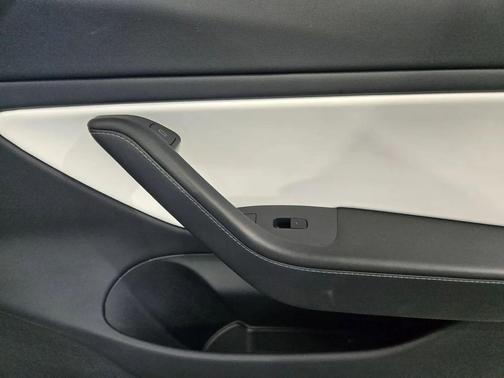Pearl White Multi-Coat 2021 Tesla Model 3 Standard Range Plus