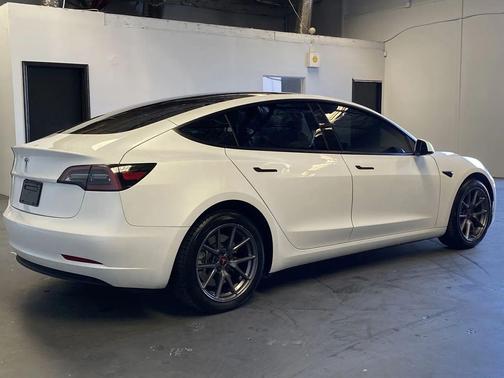 2023 Tesla Model 3 Standard Range