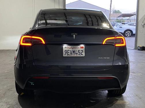2023 Tesla Model Y Long Range Dual Motor All-Wheel Drive